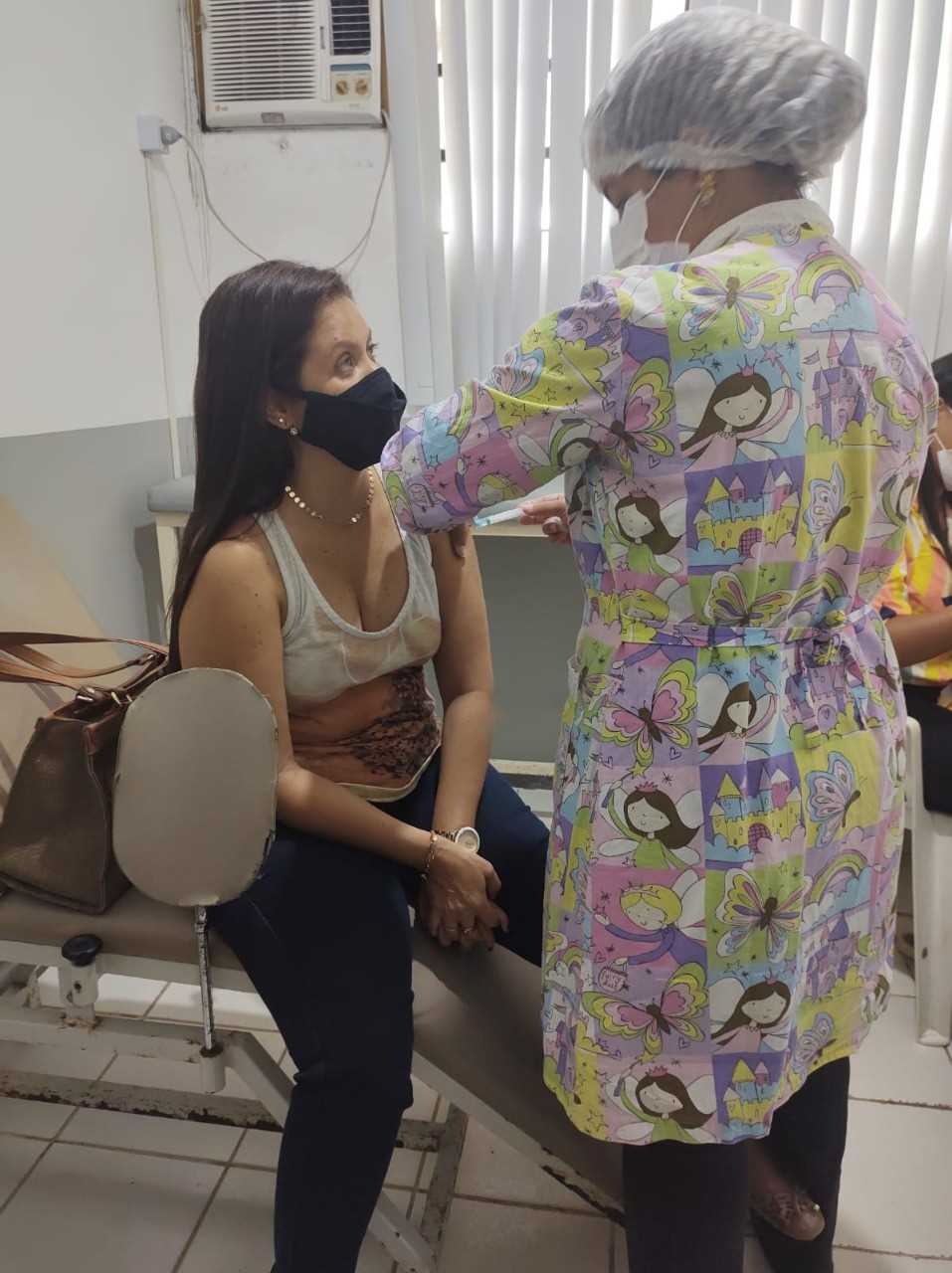 Camacã: Prefeitura começou a vacinar idosos contra o Covid-19